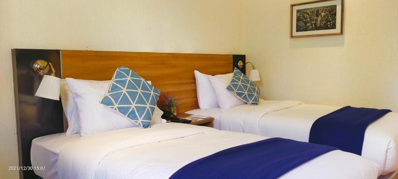 Chateau Bleu Resort Calamba (Laguna) Exterior foto